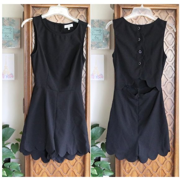 Monteau Scalloped Romper NWOT! - Black, Size S - Picture 1 of 16